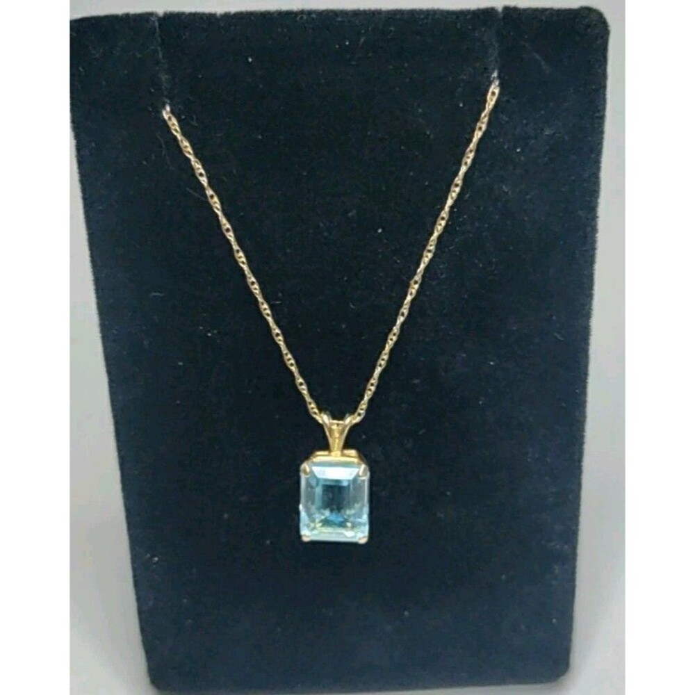 14K Gold And Blue Topaz Pendant Necklace 4 Carat Emerald Cut - Picture 1 of 5